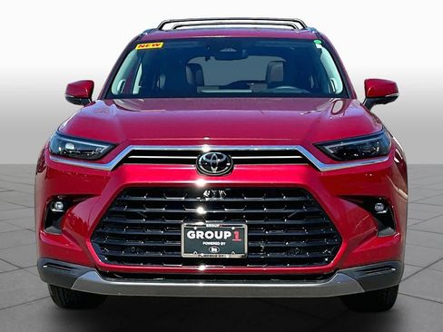 New 2026 Toyota Grand Highlander AWD image 3