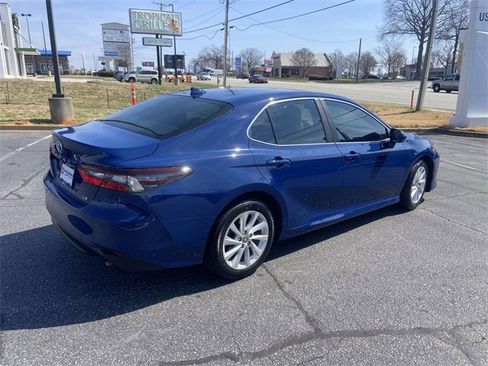 Used 2024 Toyota Camry LE image 3
