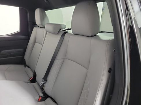 Used 2025 Toyota Tacoma SR5 AWD/4WD image 13