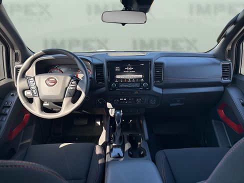 Used 2024 Nissan Frontier PRO-4X w/ Pro Convenience Package image 12