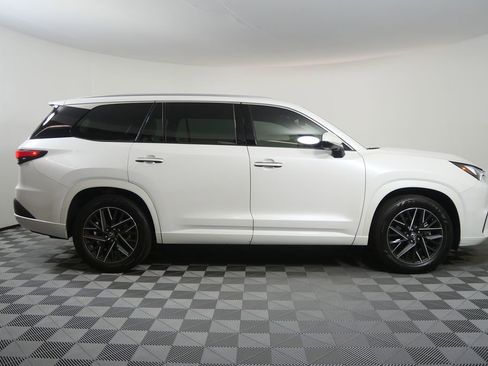 Used 2024 Lexus TX 350 FWD image 2