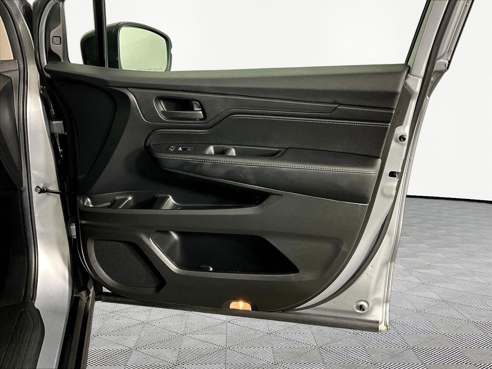 Used 2025 Honda Odyssey EX-L image 29