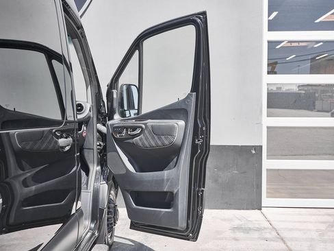 Used 2024 Mercedes-Benz Sprinter 3500 w/ Parking Package image 22