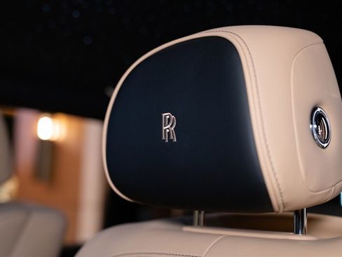 Used 2027 Rolls-Royce Cullinan Black Badge AWD/4WD image 22