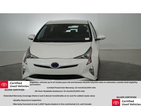Certified 2017 Toyota Prius Three Touring FWD image 9