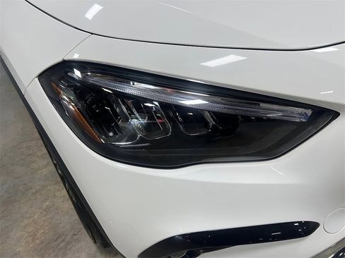 Used 2025 Mercedes-Benz GLA 250 4MATIC image 10