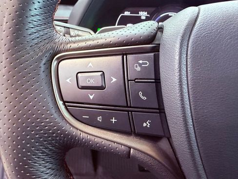 Certified 2024 Lexus UX 250h F Sport image 21