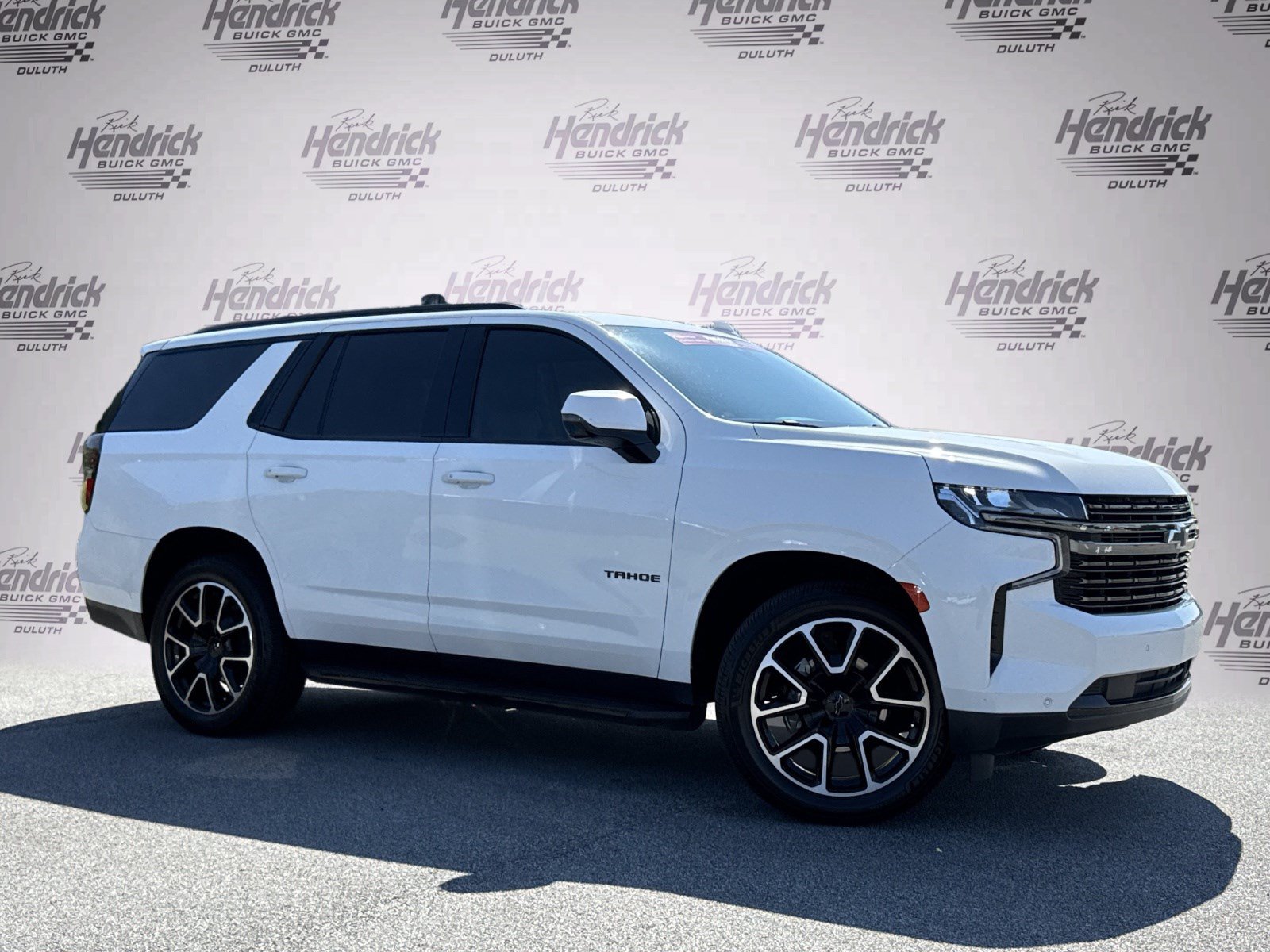 Used 2022 Chevrolet Tahoe RST w/ Sport Performance Package AWD/4WD image 2