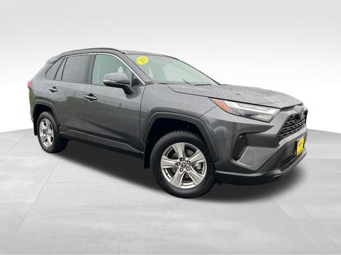 Used 2023 Toyota RAV4 XLE image 1