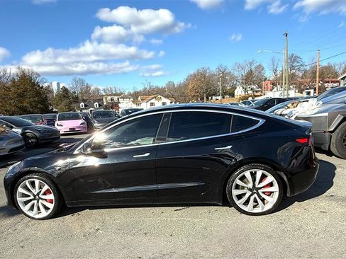 Used 2019 Tesla Model 3 Performance image 2