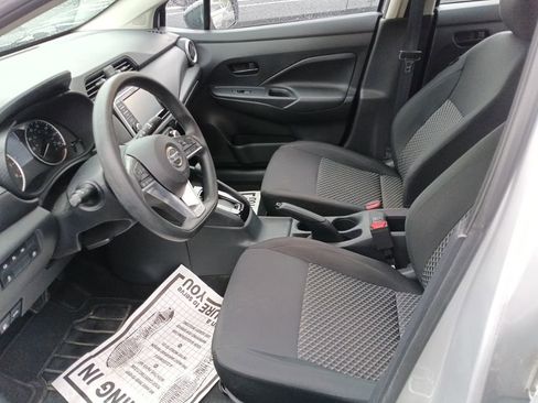 Used 2021 Nissan Versa S image 5