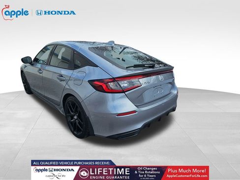Used 2023 Honda Civic Sport image 8