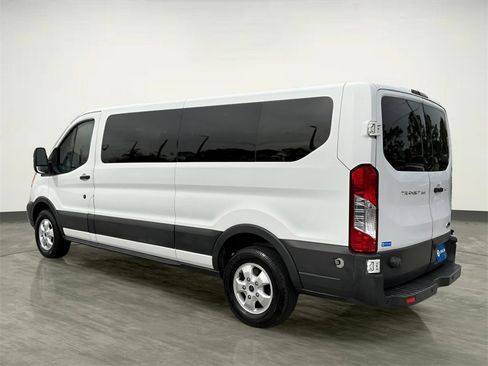 Used 2018 Ford Transit 350 XLT image 5