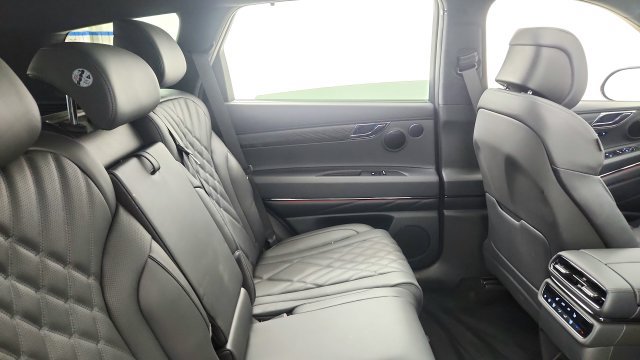 Used 2026 Genesis GV80 3.5T Prestige AWD/4WD image 37