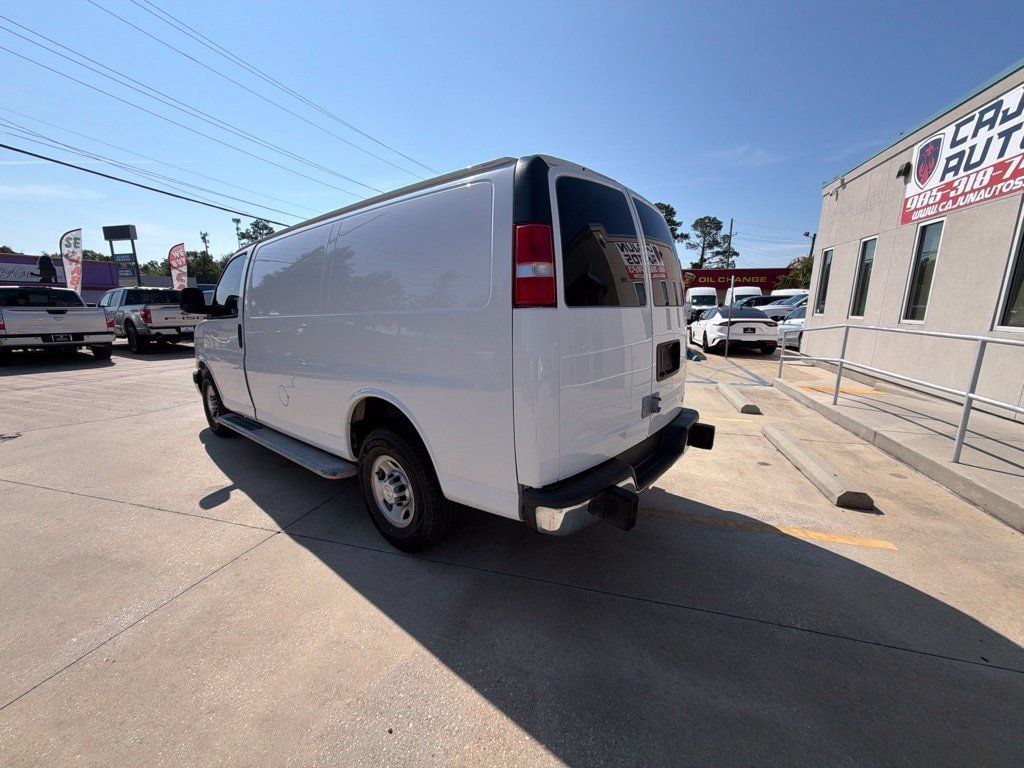 Used 2019 Chevrolet Express 2500 w/ Driver Convenience Package RWD image 15