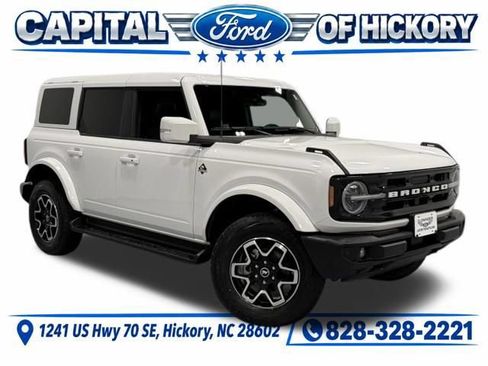 Used 2025 Ford Bronco Outer Banks AWD/4WD image 1