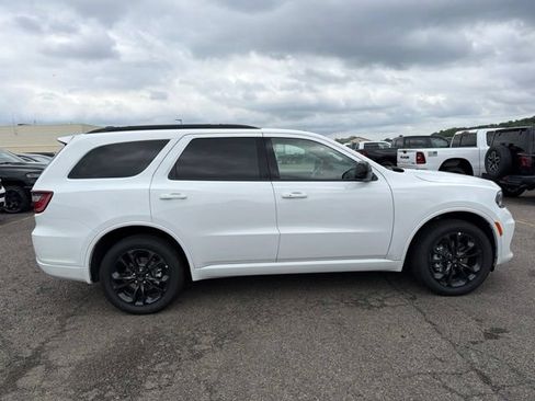 New 2026 Dodge Durango GT w/ Blacktop Package AWD/4WD image 2