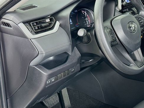 Certified 2025 Toyota RAV4 XLE w/ Convenience Package image 10