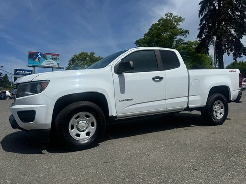 Used 2020 Chevrolet Colorado W/T w/ WT Convenience Package AWD/4WD image 1
