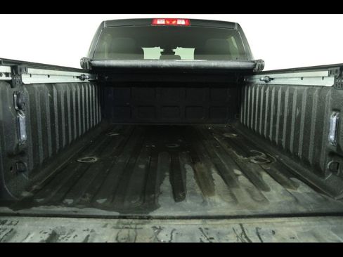 Used 2020 RAM 2500 Big Horn w/ Night Edition AWD/4WD image 15