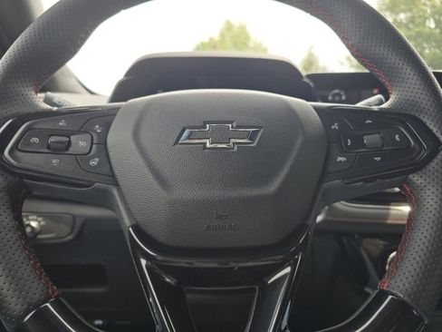 Used 2025 Chevrolet TrailBlazer RS w/ Convenience Package AWD/4WD image 28