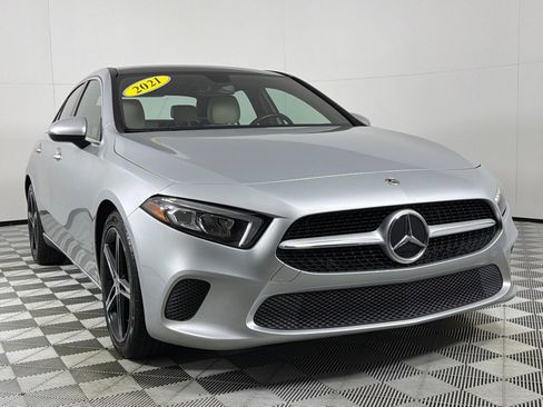 Used 2021 Mercedes-Benz A 220 image 3