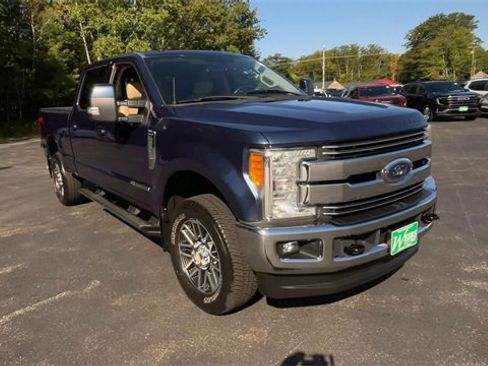 Used 2017 Ford F250 Lariat w/ FX4 Off-Road Package image 3