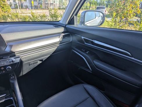 Used 2023 Kia Telluride S image 17