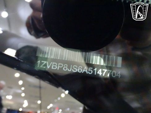 Used 2010 Ford Mustang Shelby GT500 image 26