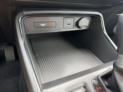 Certified 2023 Honda CR-V LX image 31