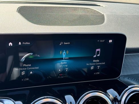 Certified 2020 Mercedes-Benz GLB 250 4MATIC image 30