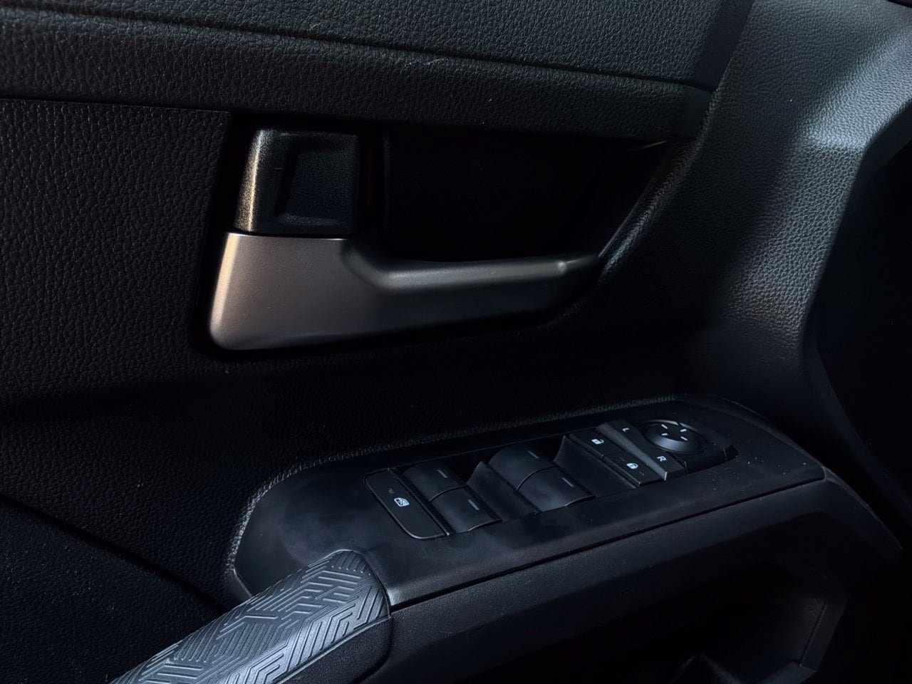 Used 2025 Toyota Tacoma TRD Sport RWD image 19