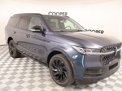 New 2025 Lincoln Navigator Reserve w/ Jet Appearance Package
