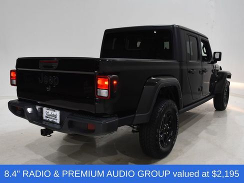 Used 2022 Jeep Gladiator Sport AWD/4WD image 4