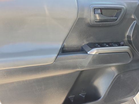 Used 2023 Toyota Tacoma SR5 RWD image 21