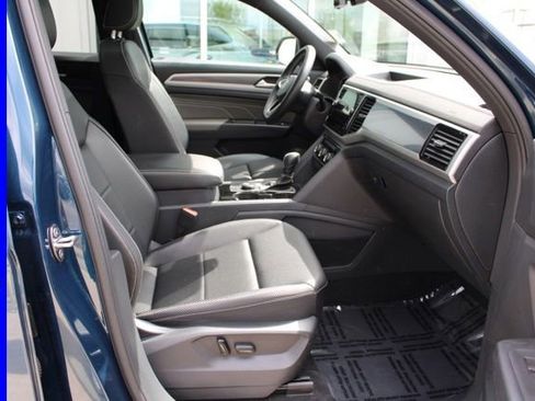Used 2023 Volkswagen Atlas Cross Sport SEL AWD/4WD image 21