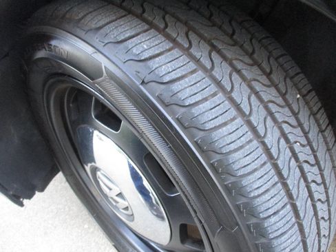 Used 2013 Volkswagen Beetle 2.5 FWD image 86