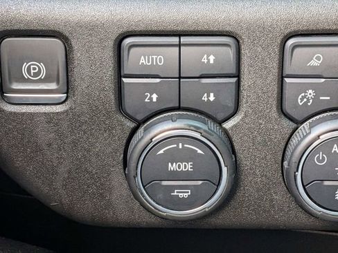 Used 2024 Chevrolet Silverado 1500 LTZ image 26