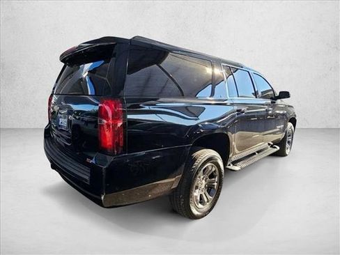 Used 2019 Chevrolet Suburban LT w/ Off-Road Package image 4