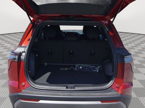 New 2026 Chevrolet Equinox LT FWD image 5