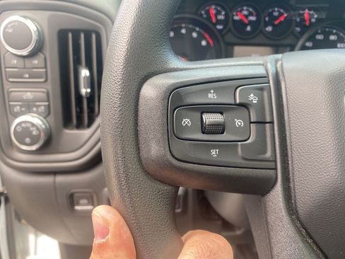 Certified 2024 GMC Sierra 2500 Pro w/ Convenience Package image 4