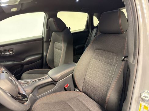Used 2023 Honda HR-V Sport image 19