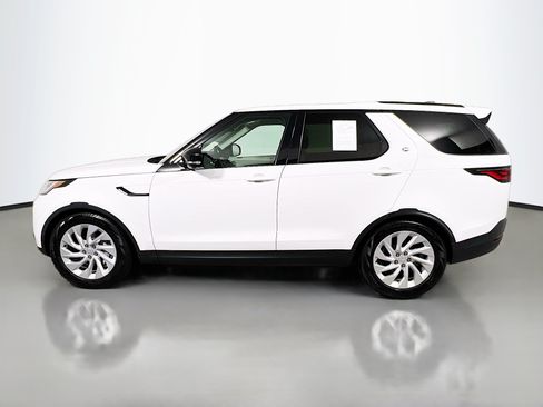 Used 2025 Land Rover Discovery S AWD/4WD image 9