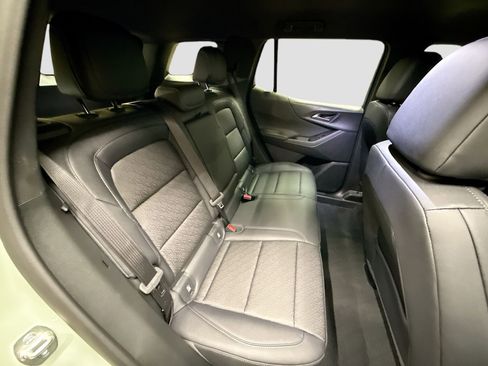 New 2026 Chevrolet Equinox LT w/ Convenience Package II image 30