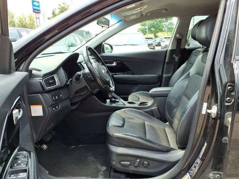 Used 2017 Kia Niro FWD image 13