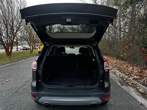 Used 2015 Ford Escape SE w/ Equipment Group 201A image 7