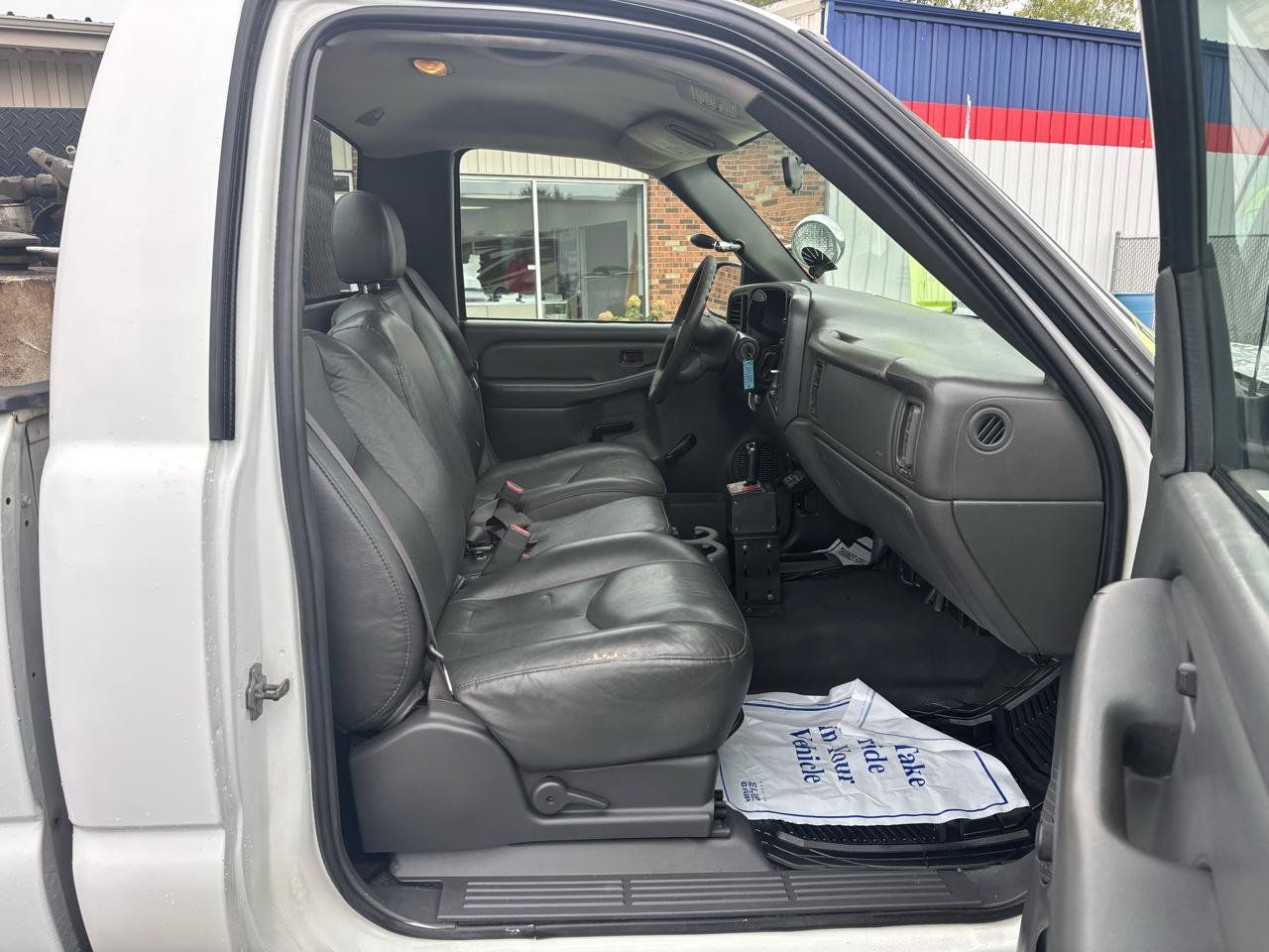 Used 2007 GMC Sierra 3500 W/T AWD/4WD image 15