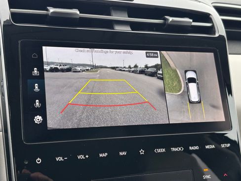 Certified 2024 Hyundai Tucson Limited AWD/4WD image 21