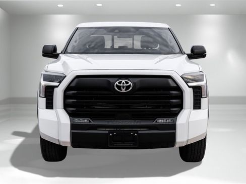 Used 2023 Toyota Tundra SR5 image 4