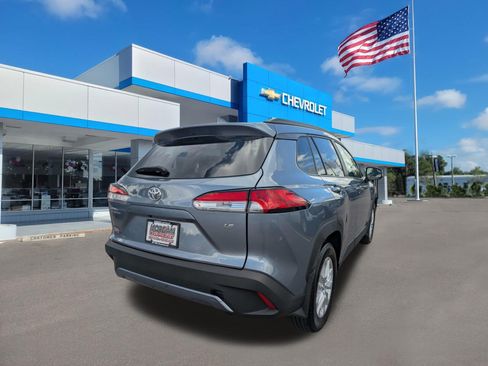 Used 2023 Toyota Corolla Cross LE FWD image 3